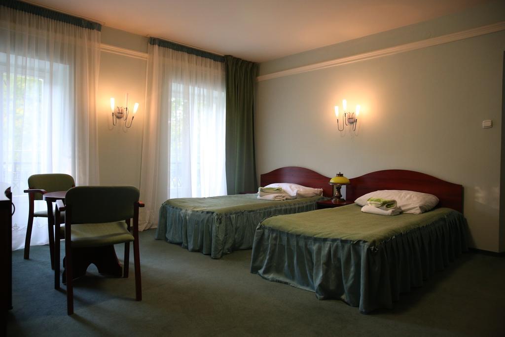 비아와포들라스카 Roskosz Zespol Dworsko Parkowy B&B 외부 사진