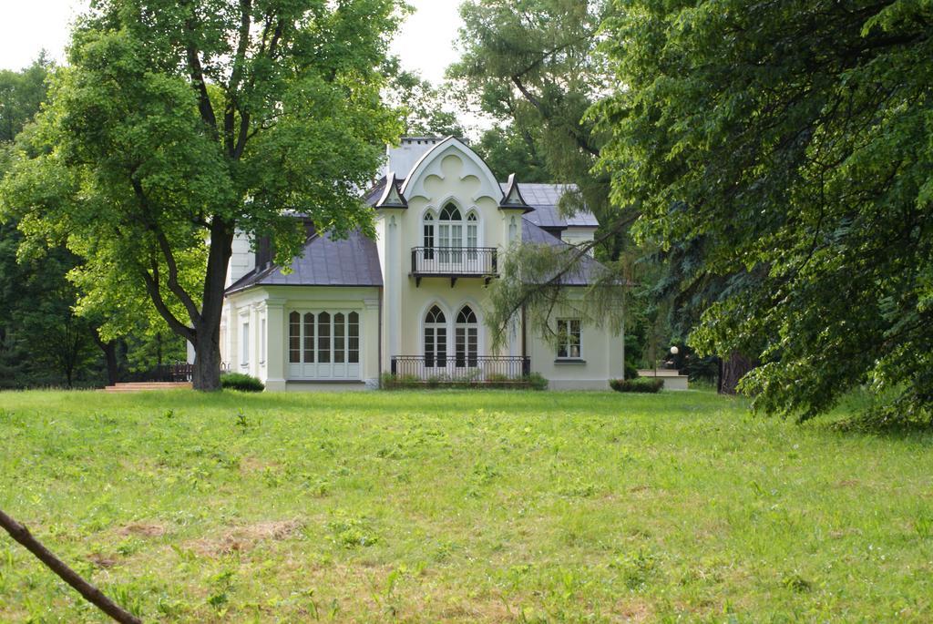 비아와포들라스카 Roskosz Zespol Dworsko Parkowy B&B 외부 사진