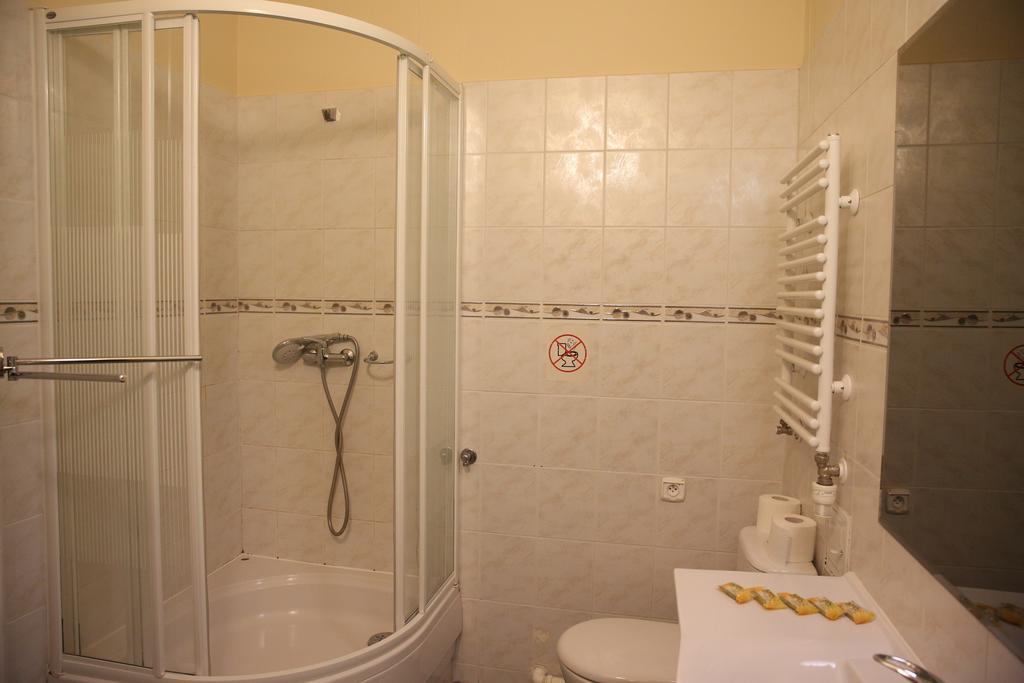 비아와포들라스카 Roskosz Zespol Dworsko Parkowy B&B 외부 사진