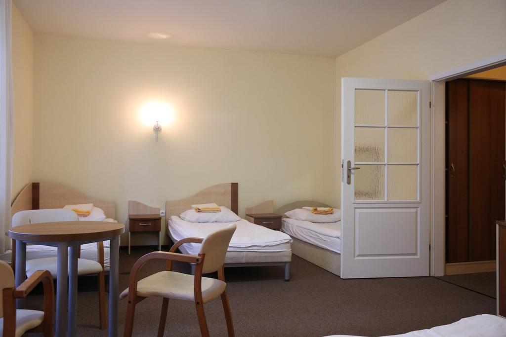 비아와포들라스카 Roskosz Zespol Dworsko Parkowy B&B 외부 사진