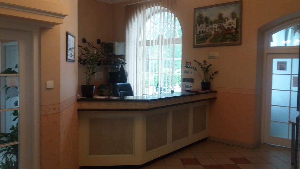 비아와포들라스카 Roskosz Zespol Dworsko Parkowy B&B 외부 사진