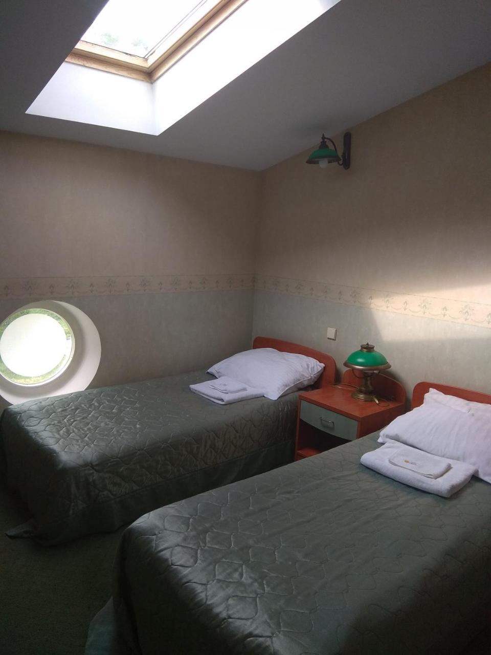 비아와포들라스카 Roskosz Zespol Dworsko Parkowy B&B 외부 사진